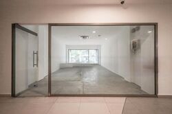 West Coast Road (D5), Retail #455933981